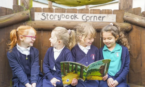Austhorpe - Early Years Outdoor Reading - 2023 (1)